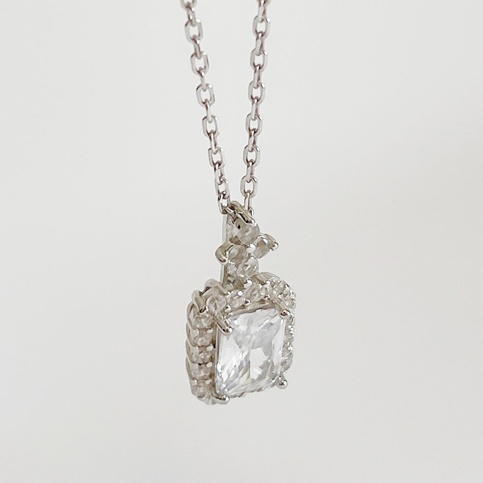 Minimalist Geometric S925 Sterling Silver Necklace with Zircon Inlay and Silver Beads