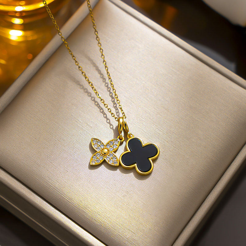 Collana Minimalista a Forma di Quadrifoglio in Acciaio al Titanio con Dettagli in Conchiglia Bianca e Nera, Catena O Elettroplaccata, Ciondolo di Lusso Leggero da Donna