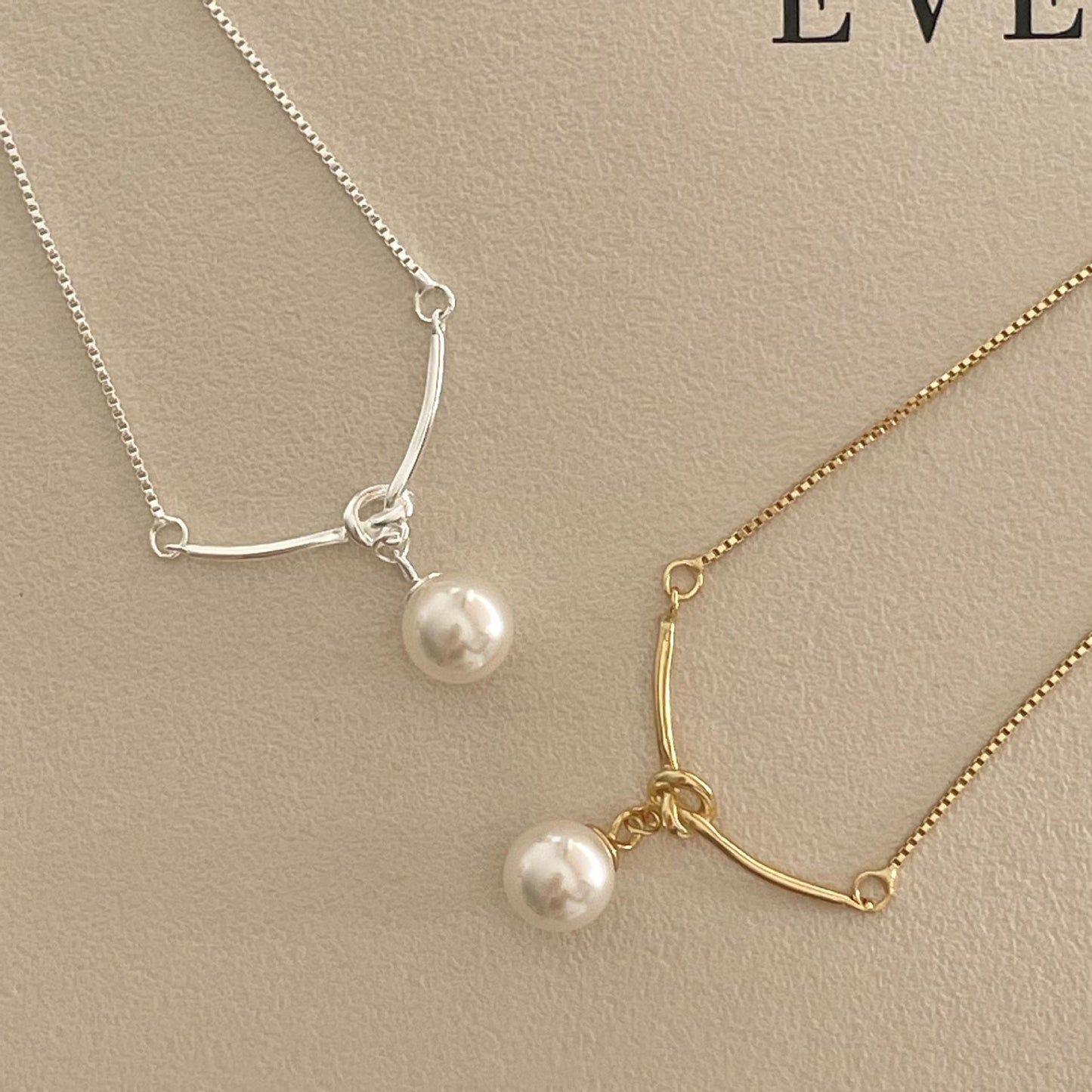 Collar de perlas con nudo estilo coreano minimalista de plata de ley 925 con acento geométrico