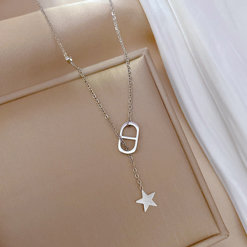Collana da donna a pendente con stella naso di maiale in acciaio al titanio minimalista, catena geometrica a medaglione, accessorio di moda