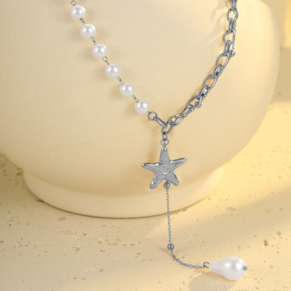 Collana pendente minimalista con perla in acciaio inossidabile placcato oro per donna, catena alla clavicola alla moda