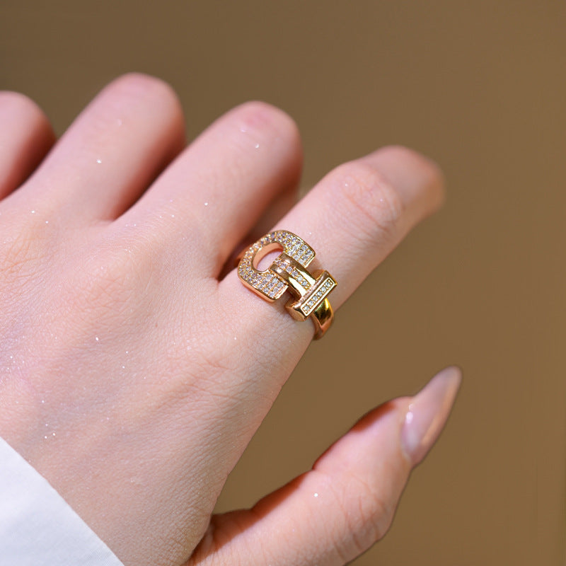 Luxury Geometric Horse-Shoe Snap Ring for Women with Gold Plated Copper and Crystal Inlay