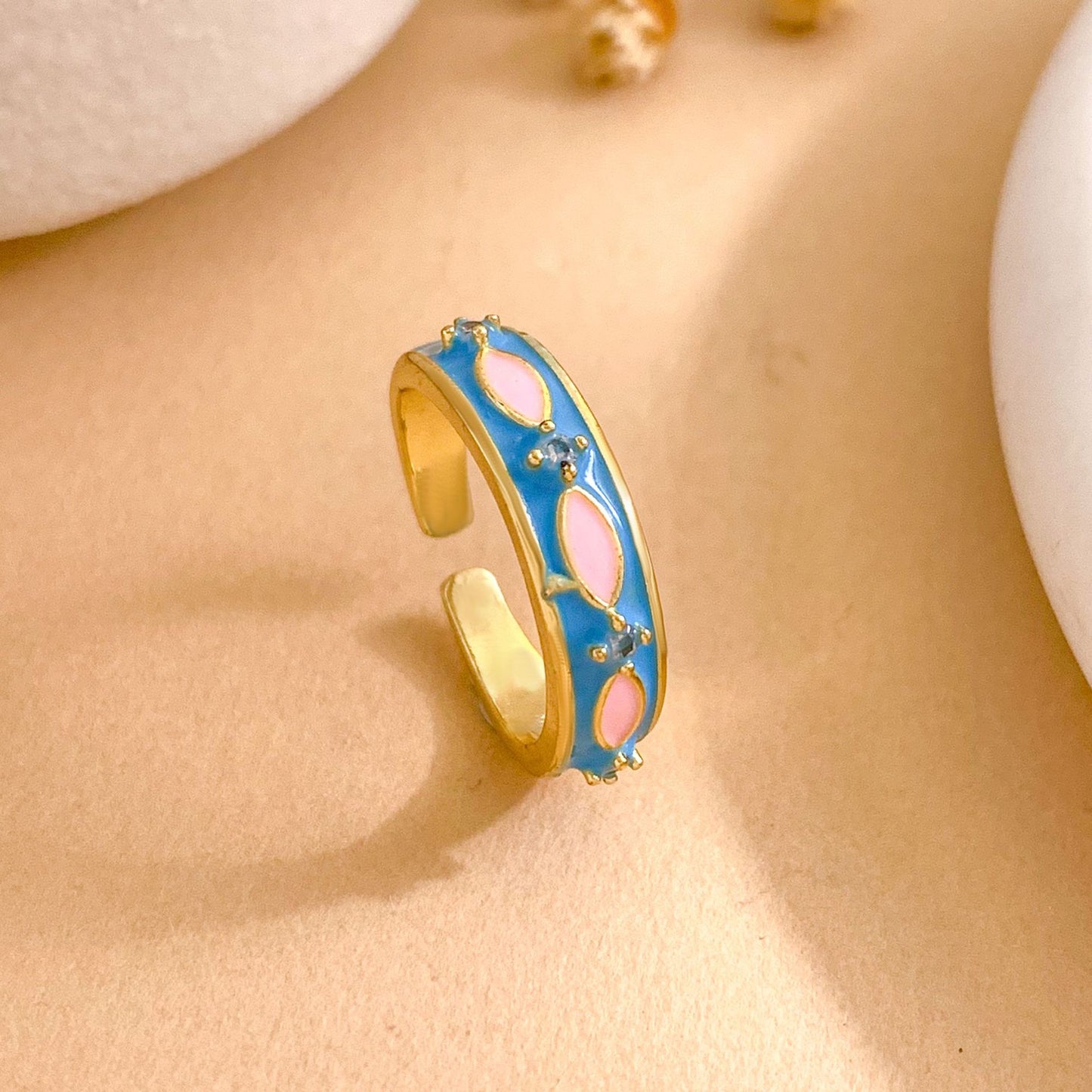 Sweet Gold Plated Brass Heart Open Ring for Women