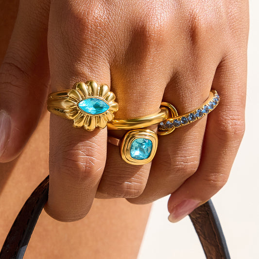 Anillo de Acero de Titanio Geométrico con Zirconia Azul para Mujer con Acabado Chapado Joyería de Lujo Minimalista
