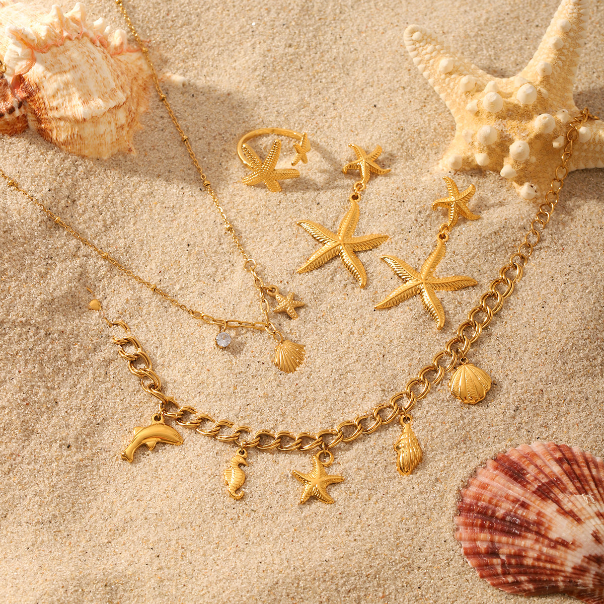 Set di collane minimalista con stelle marine e conchiglie, ispirato all'oceano, in acciaio inossidabile con finitura placcata per donne