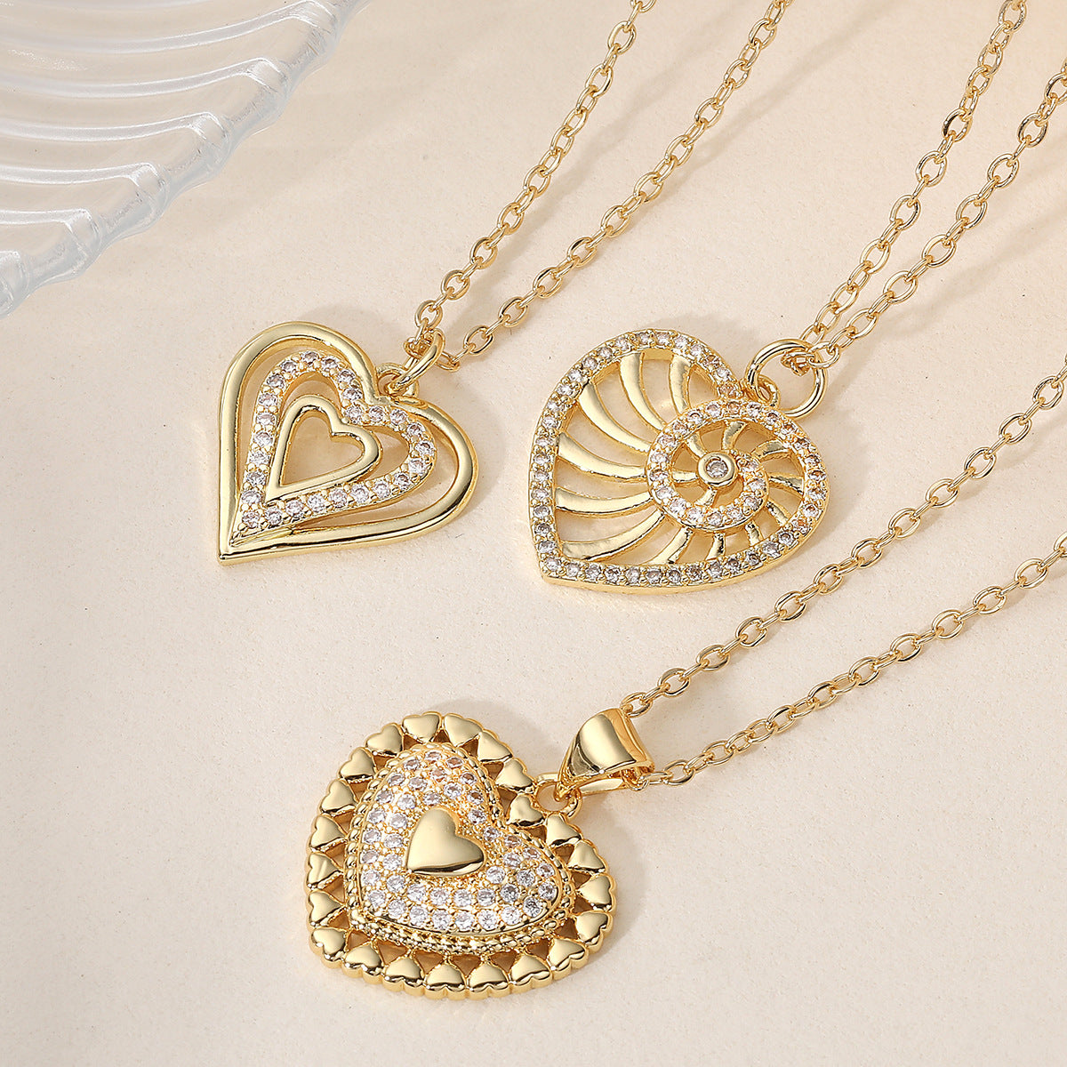 Minimalist 18K Gold Plated Brass Heart Pendant Necklace with Cubic Zirconia for Women