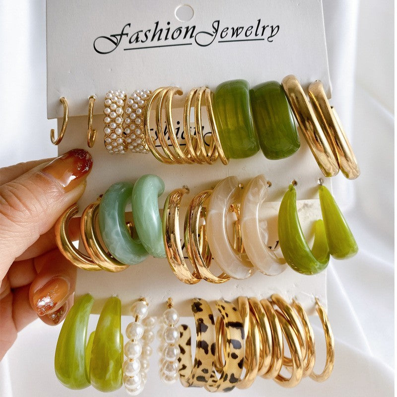 Fashion Geometric Round Gold Plated Zinc Alloy C-Shape Hoop Earrings with 925 Sterling Silver Posts