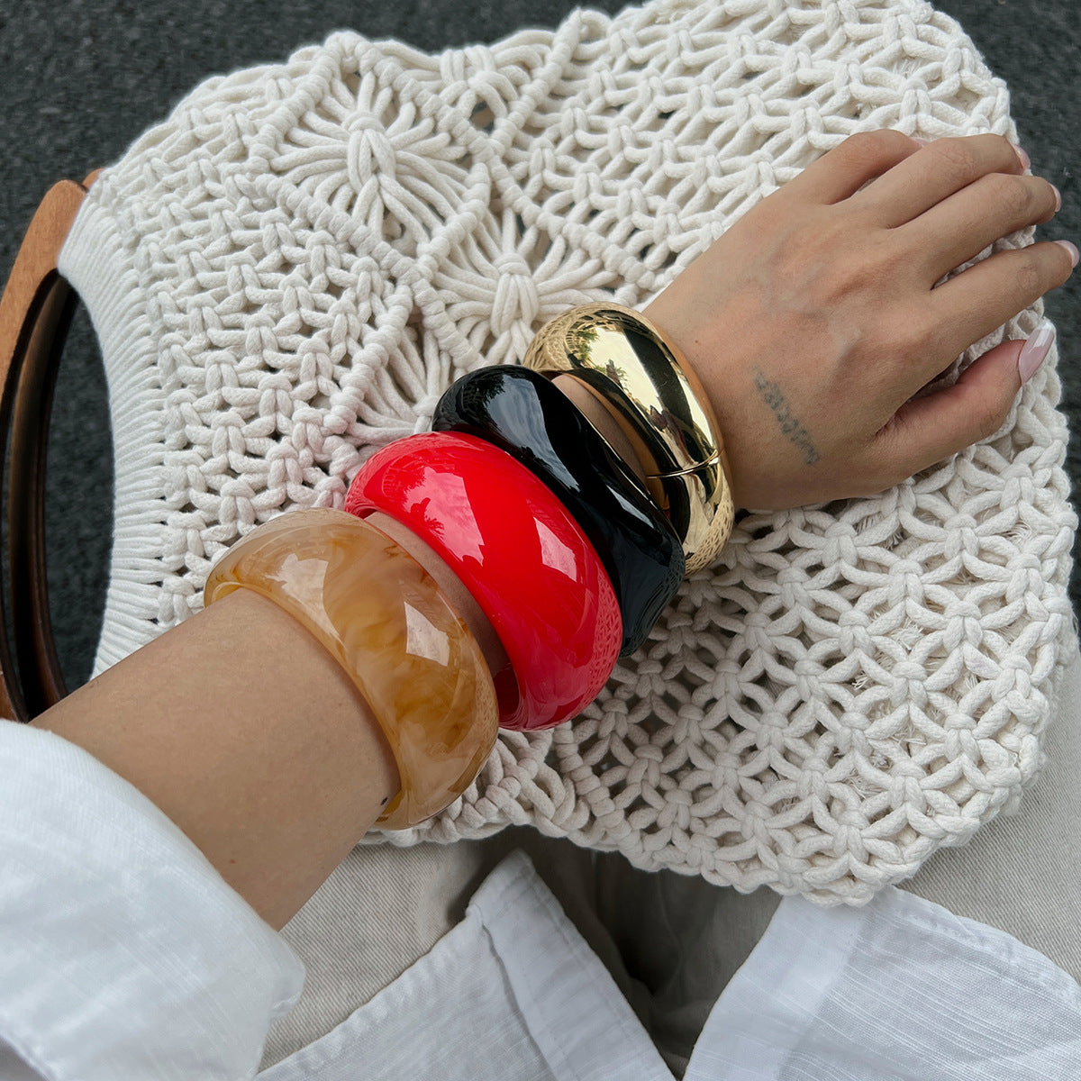 Bold Geometric Retro Caramel-Tone Alloy Bracelet with Plated Finish for Women