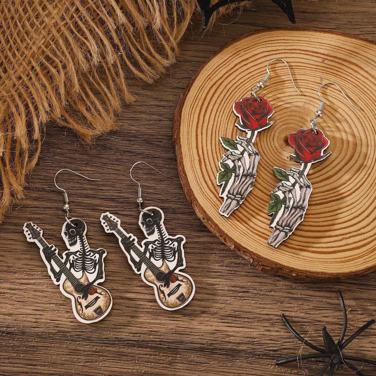 Pendientes góticos de madera de calavera de Halloween, flamenco, calabaza y fantasma con estampado
