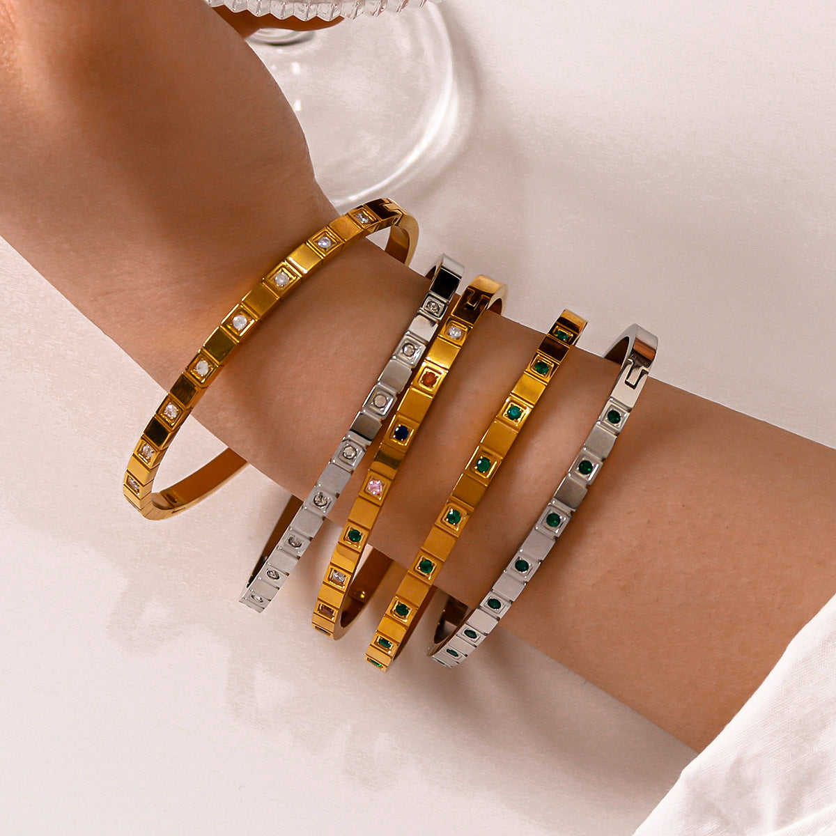 Trendy Geometric Checkered Rhinestone 18K Gold Plated Titanium Steel Bracelet Set