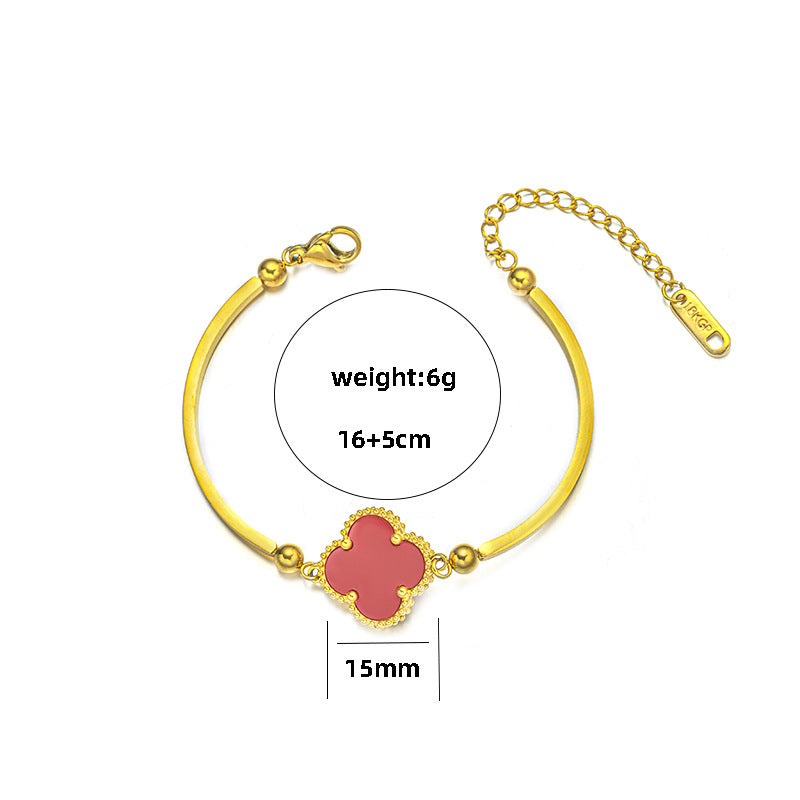 Bracciale minimalista di tendenza con quadrifoglio da donna in acciaio al titanio con placcatura in oro 18 carati Finitura ipoallergenica e resistente allo sbiadimento