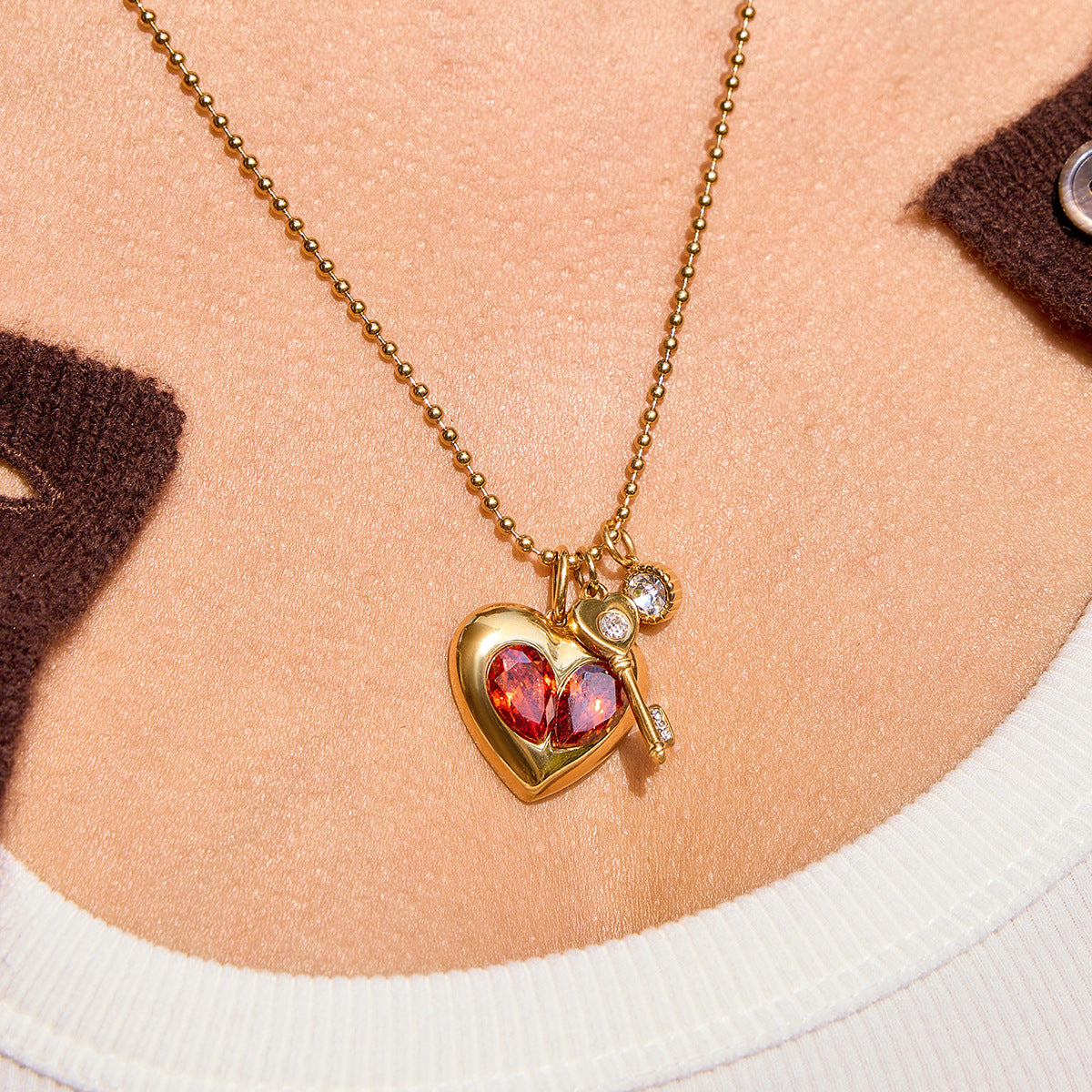 Collana da donna in acciaio inossidabile a forma di cuore, minimalista, con placcatura in oro PVD