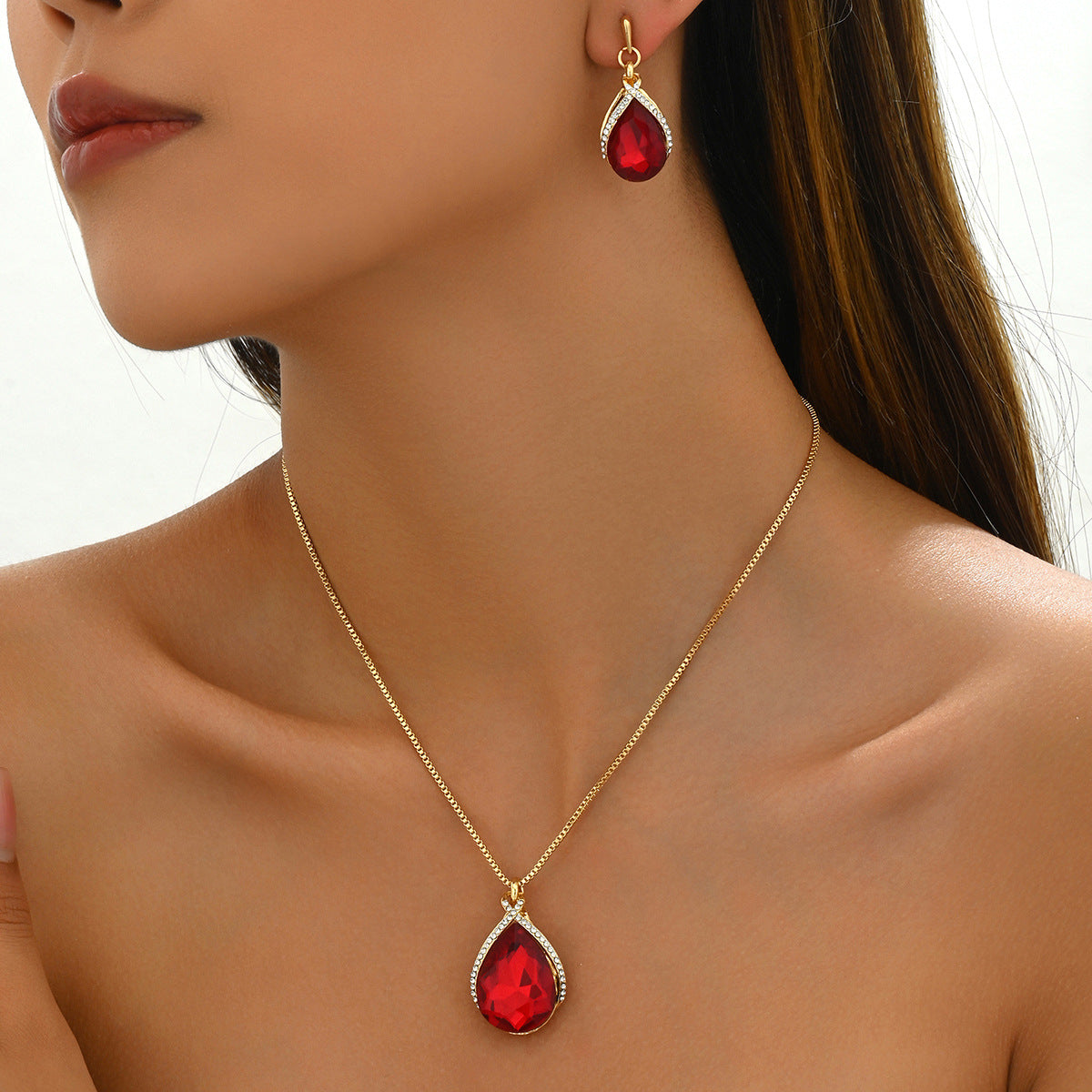 Sweet Minimalist Geometric Drop Earrings and Pendant Necklace Set for Women in Copper with Crystal Inlay