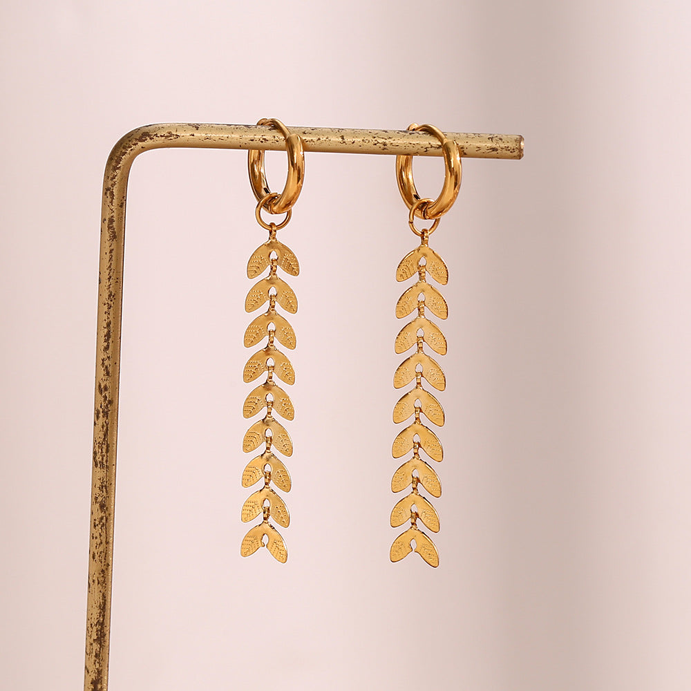 Minimalist Fashion Ear Cuffs with Geometric Leaf Shape Stainless Steel Earrings with 18K Gold Plating and Fish Tail Chain