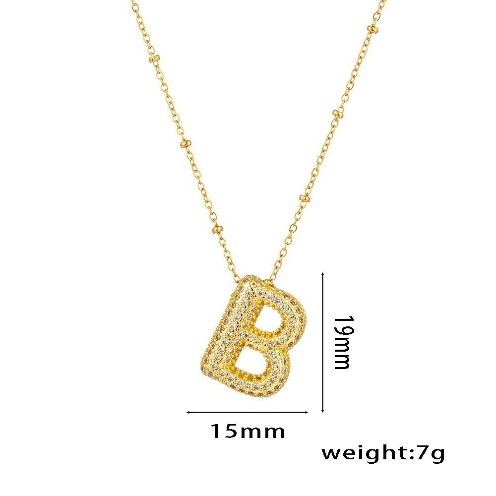 Collana da Donna con Ciondolo a Lettera, Design Geometrico Minimalista, in Ottone Placcato Oro con Zirconi Micro-Pavé