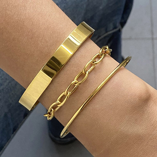 Minimalist Geometric Stainless Steel Gold-Plated Cuff Bracelet for Women with Sleek Modern Design