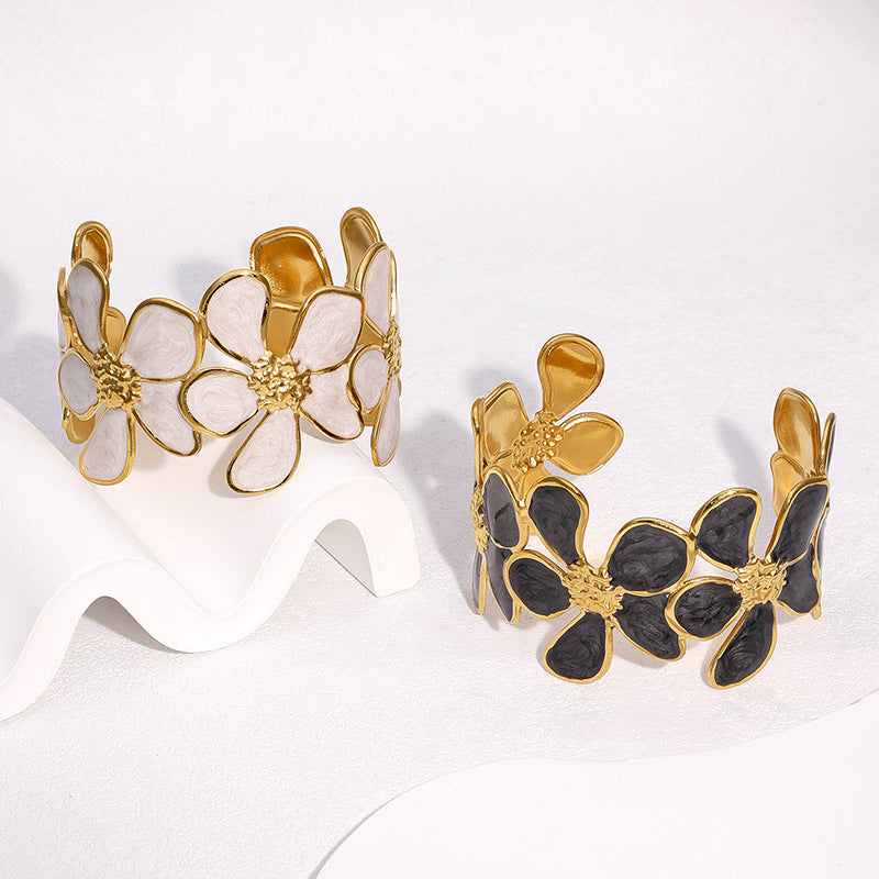 Minimalist 18K Gold Plated Stainless Steel Flower Open Cuff Bracelet Lightweight Fashion Jewelry
