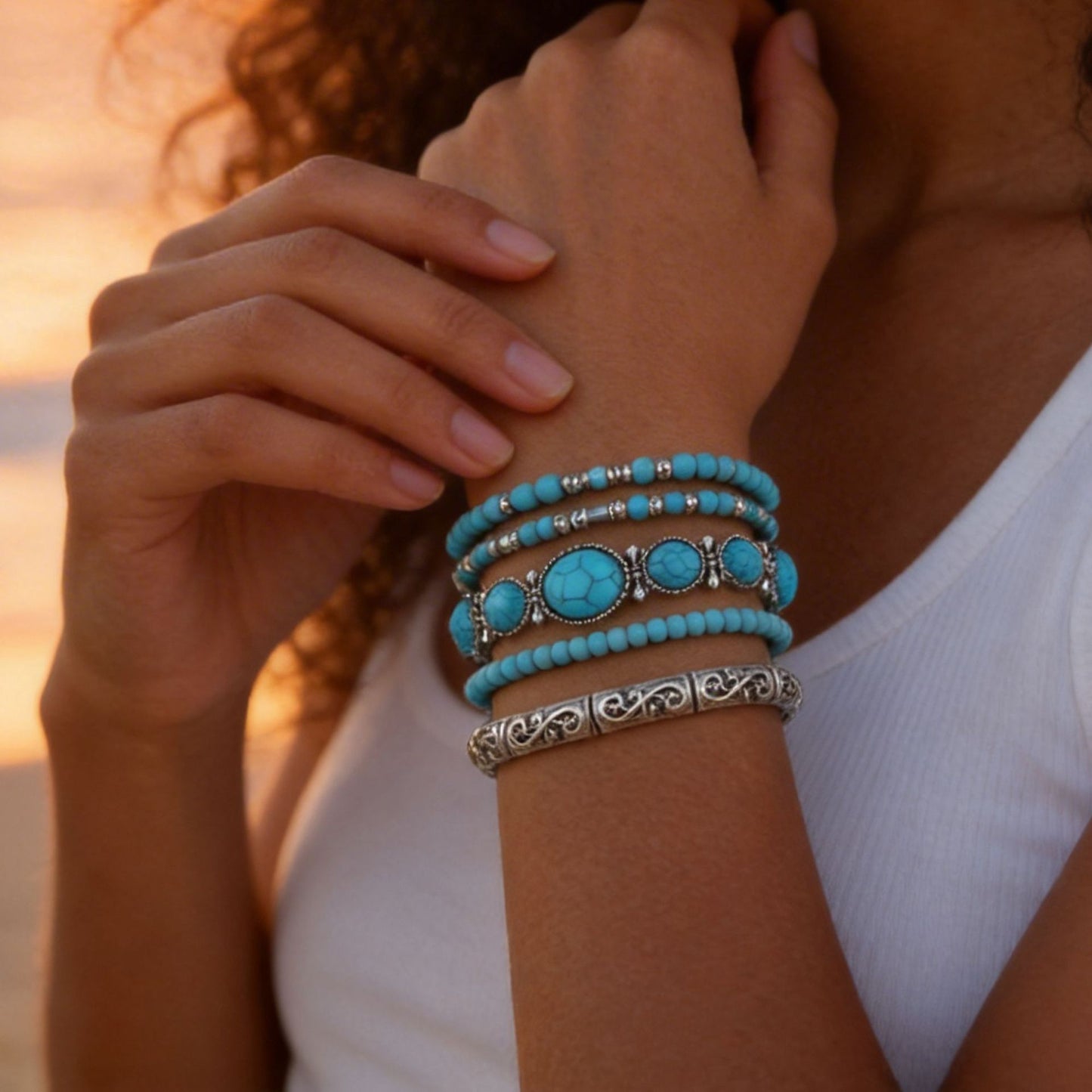Ethnic Casual Round Geometric Alloy Bracelet with Simulated Turquoise