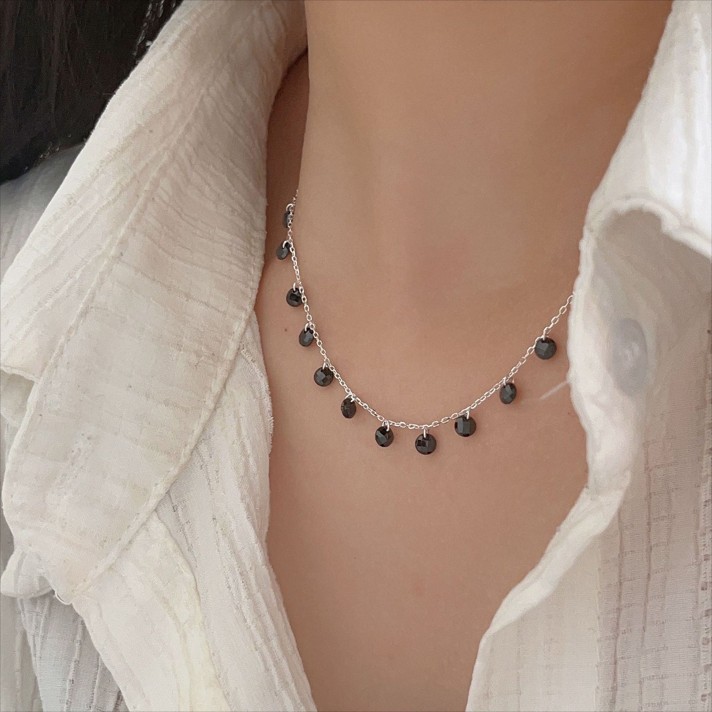 Minimalist Tulip-Shaped Pendant Necklace in 925 Sterling Silver with Snake Chain, Geometric Design and Electroplated Finish