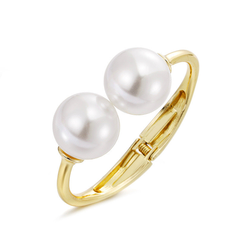 Fashion Minimalist Geometric Metal Plated Cuff Bracelet with Pearl Inlay for Women