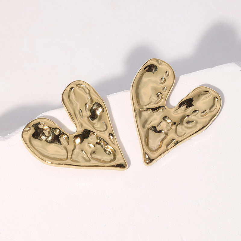 Orecchini a perno minimalisti a forma di cuore in acciaio inossidabile con finitura placcata da donna