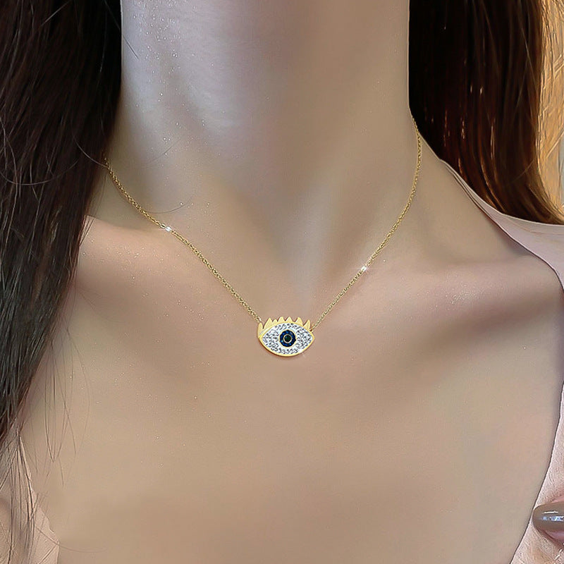 Elegante collar con colgante geométrico de acero de titanio para mujer con locket de cadena chapado en oro, delicada joya para la clavícula