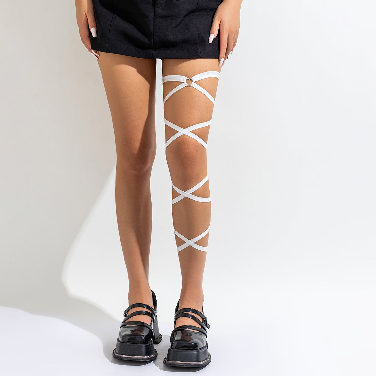 Sweet Punk Geometric Heart Alloy Leg Chain for Women