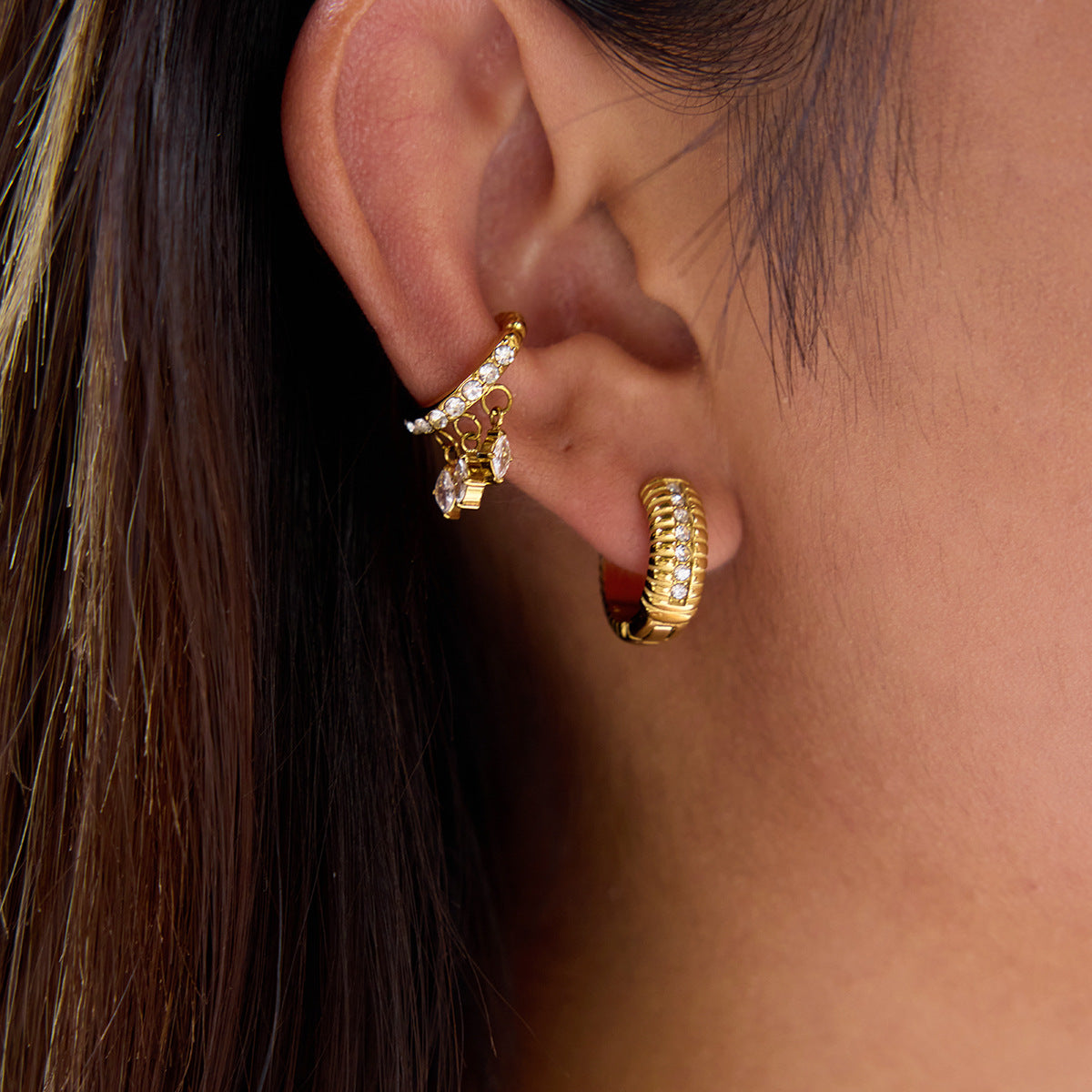 Orecchini a clip in acciaio inossidabile ipoallergenici da donna, con zirconi, geometrici e minimalisti, in acciaio al titanio