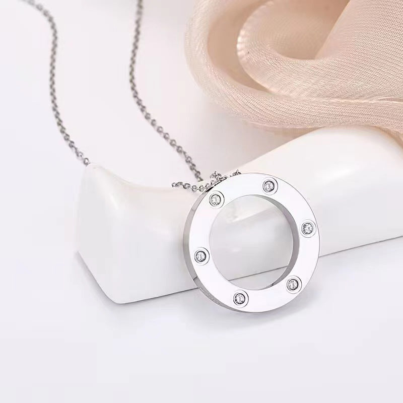 Collana Minimalista Rotonda con Pendente in Acciaio al Titanio Placcato per Donne e Uomini, Girocollo a Strati Ipoallergenico con Moneta Spessa, Gioiello Regalo di Compleanno