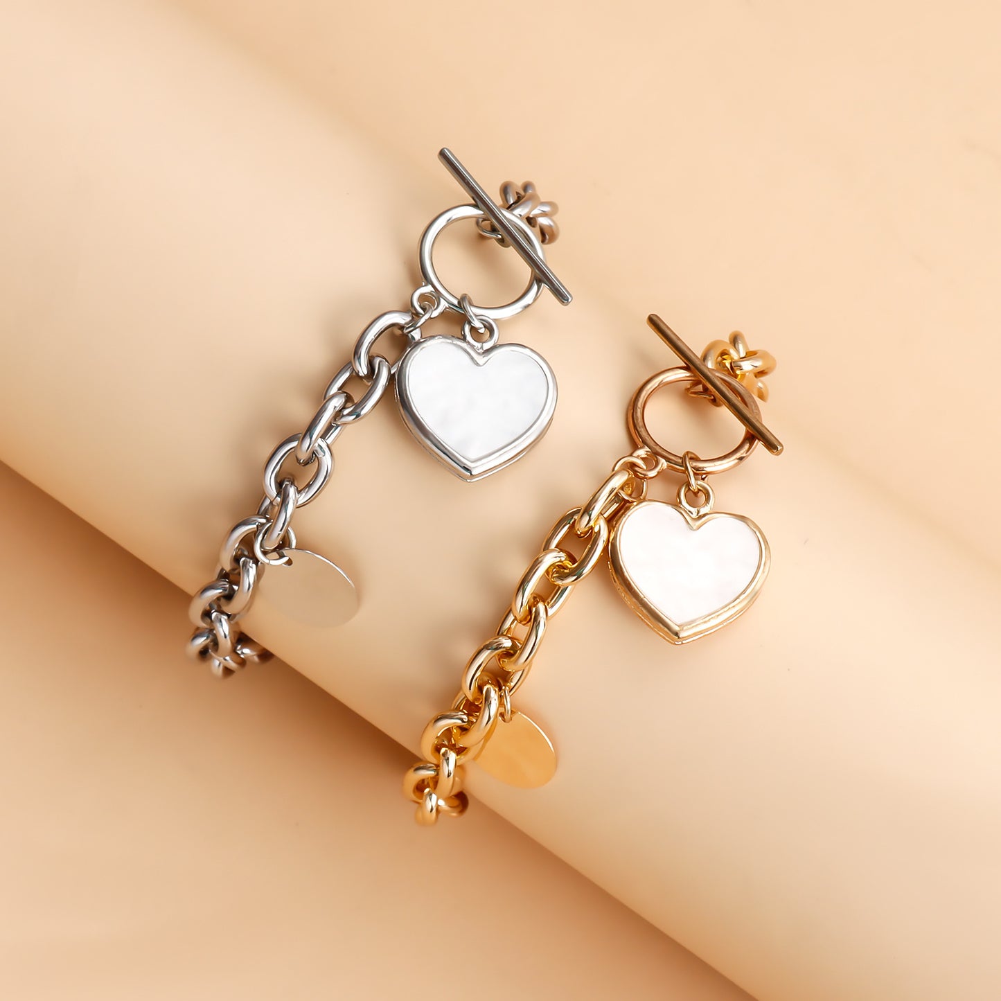 Pulsera geométrica minimalista de aleación para mujer con imitación de nácar blanco y acabado chapado