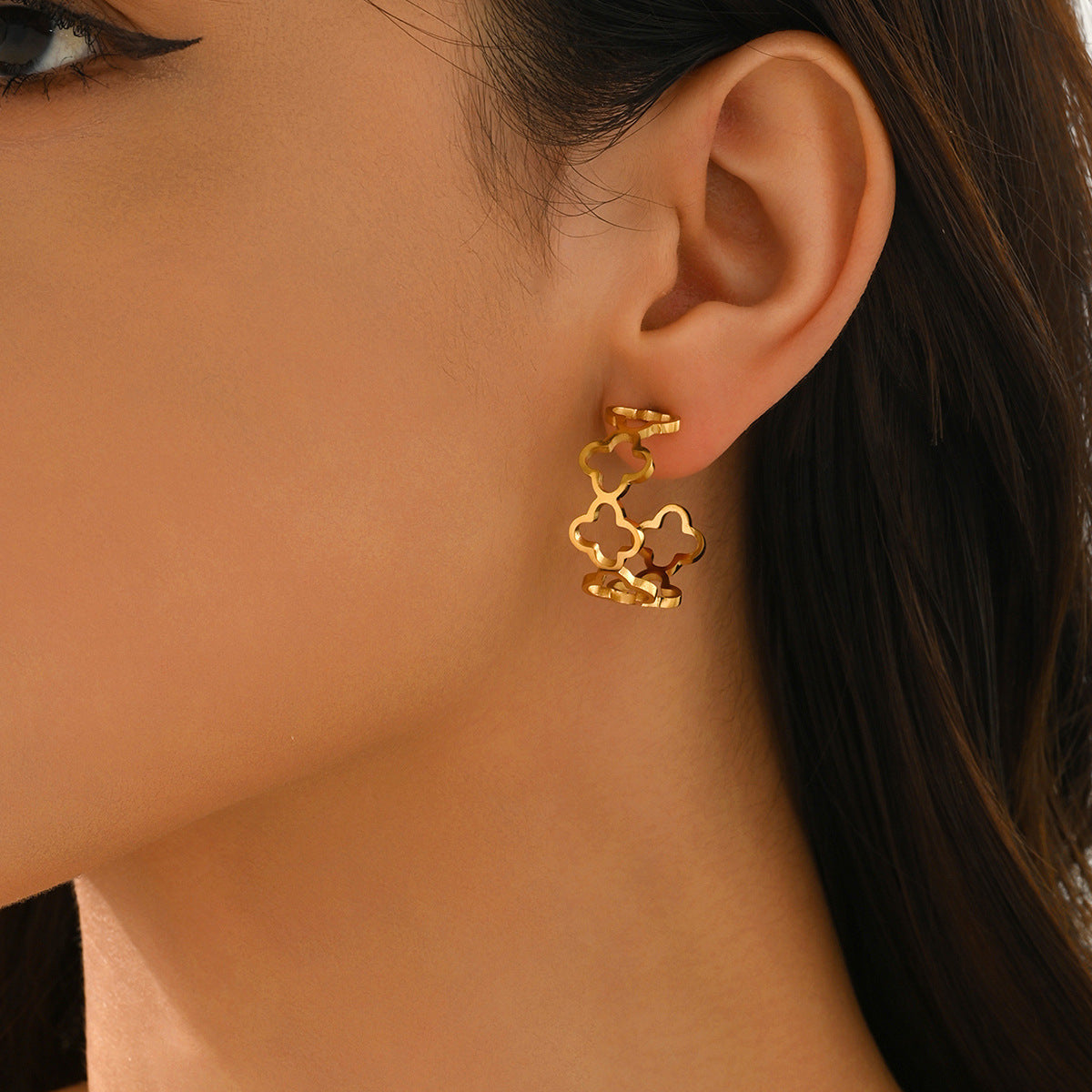 Elegant 18K Gold Plated Stainless Steel Hollow Four-Leaf Clover Floral Hoop Earrings for Women