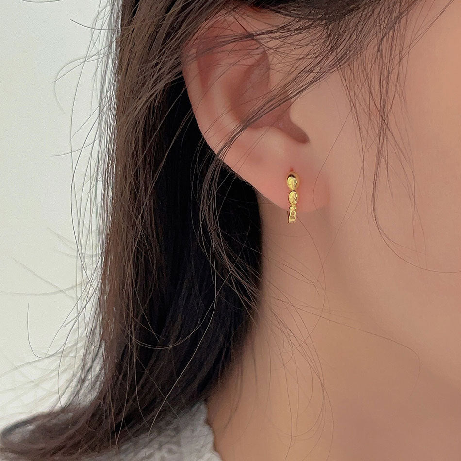 Minimalist Geometric Silver Ear Studs with Rounded Square Cubes in 925 Sterling Silver