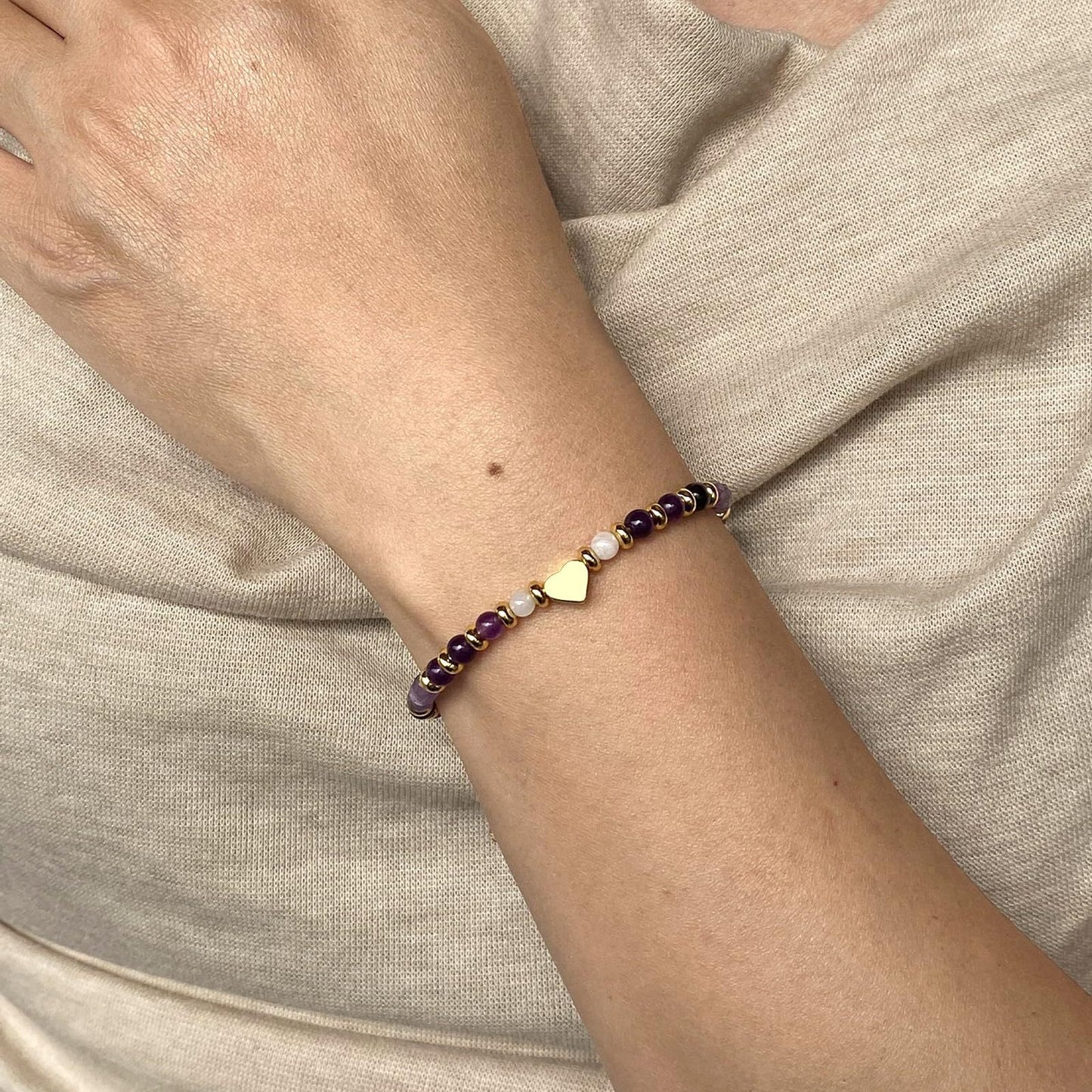 Minimalist Heart Picture Stone and Amethyst Beaded Bracelet for Women