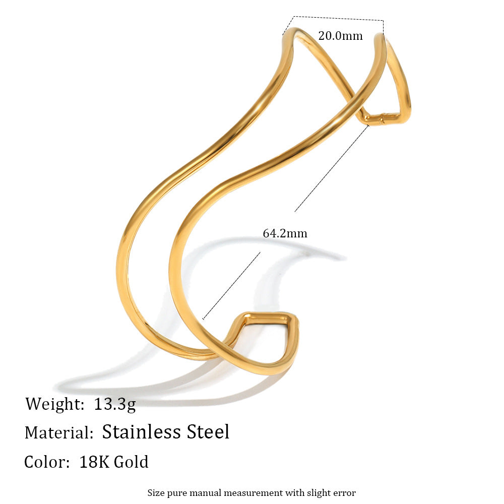 Minimalist Luxury 18K Gold Plated Geometric Twisted Line Stainless Steel Bracelet