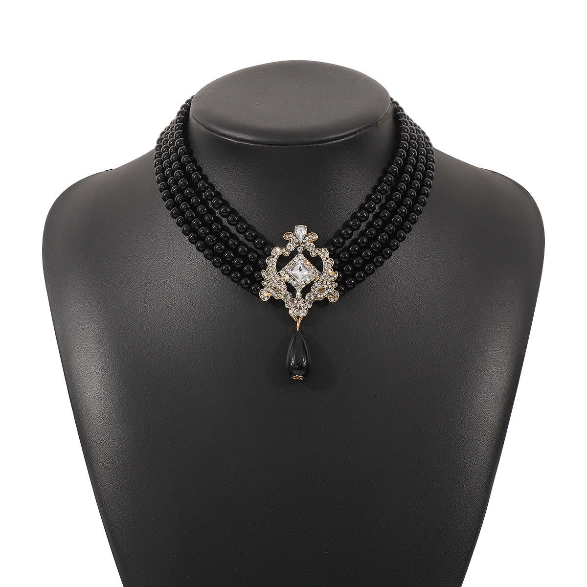 Collar de perlas geométrico dulce y atrevido para mujer con cadena de aleación y detalles de pedrería