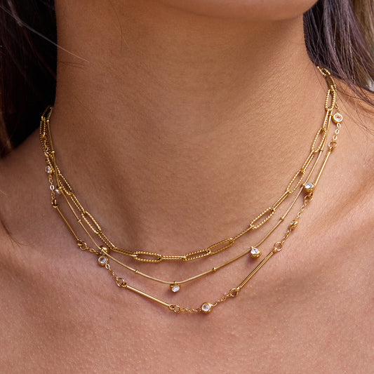 Collar de lujo geométrico de acero inoxidable con baño de oro de 18 quilates y circonitas cúbicas para mujer