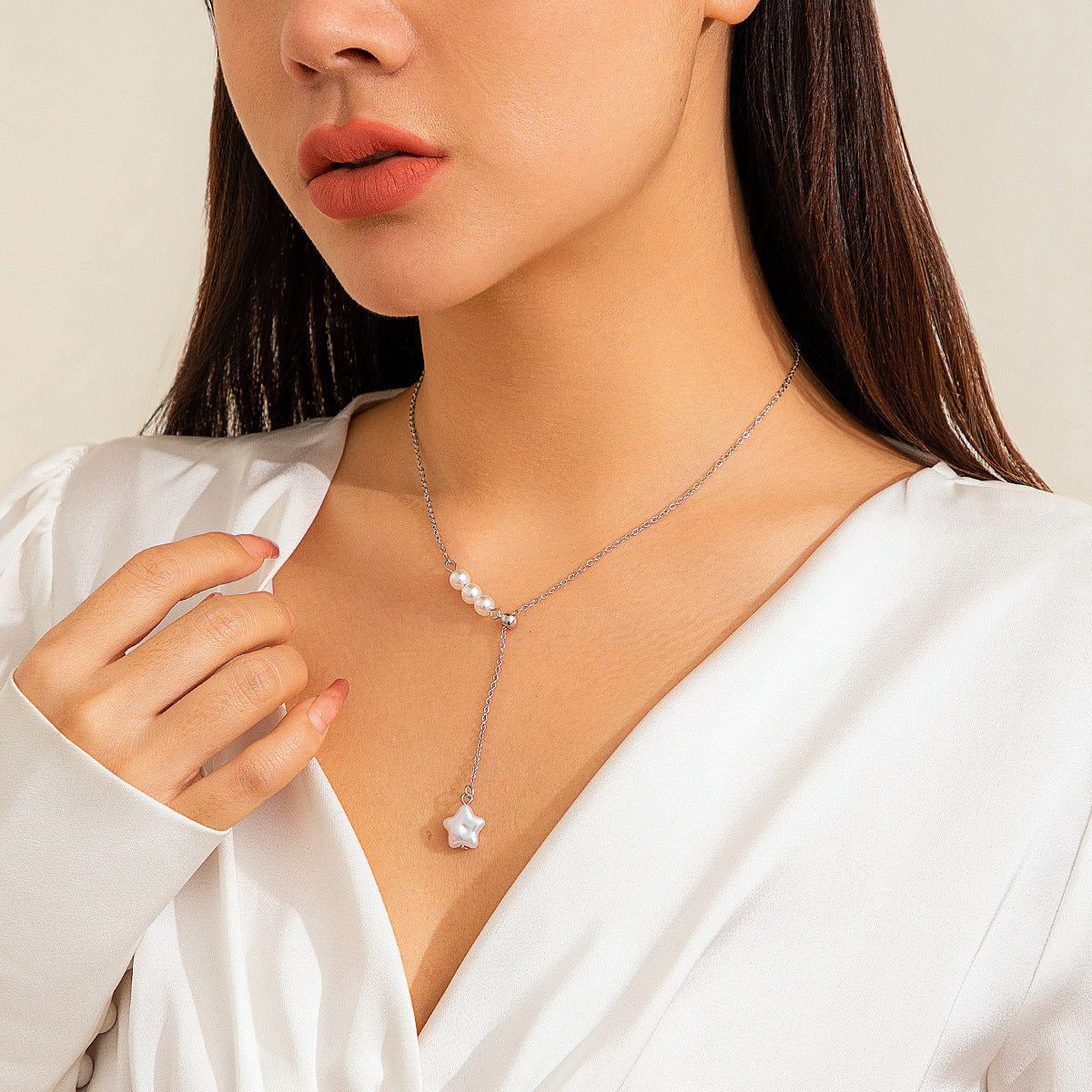 Minimalist Star-Shaped Imitation Pearl Pendant Necklace with Plated O-Chain for Women