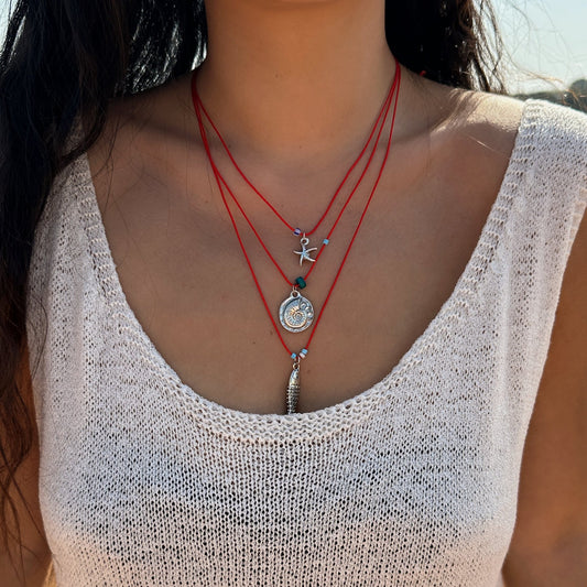 Collar con colgante de concha de pez geométrico en capas, cadena de cable de latón chapado en aleación para mujer