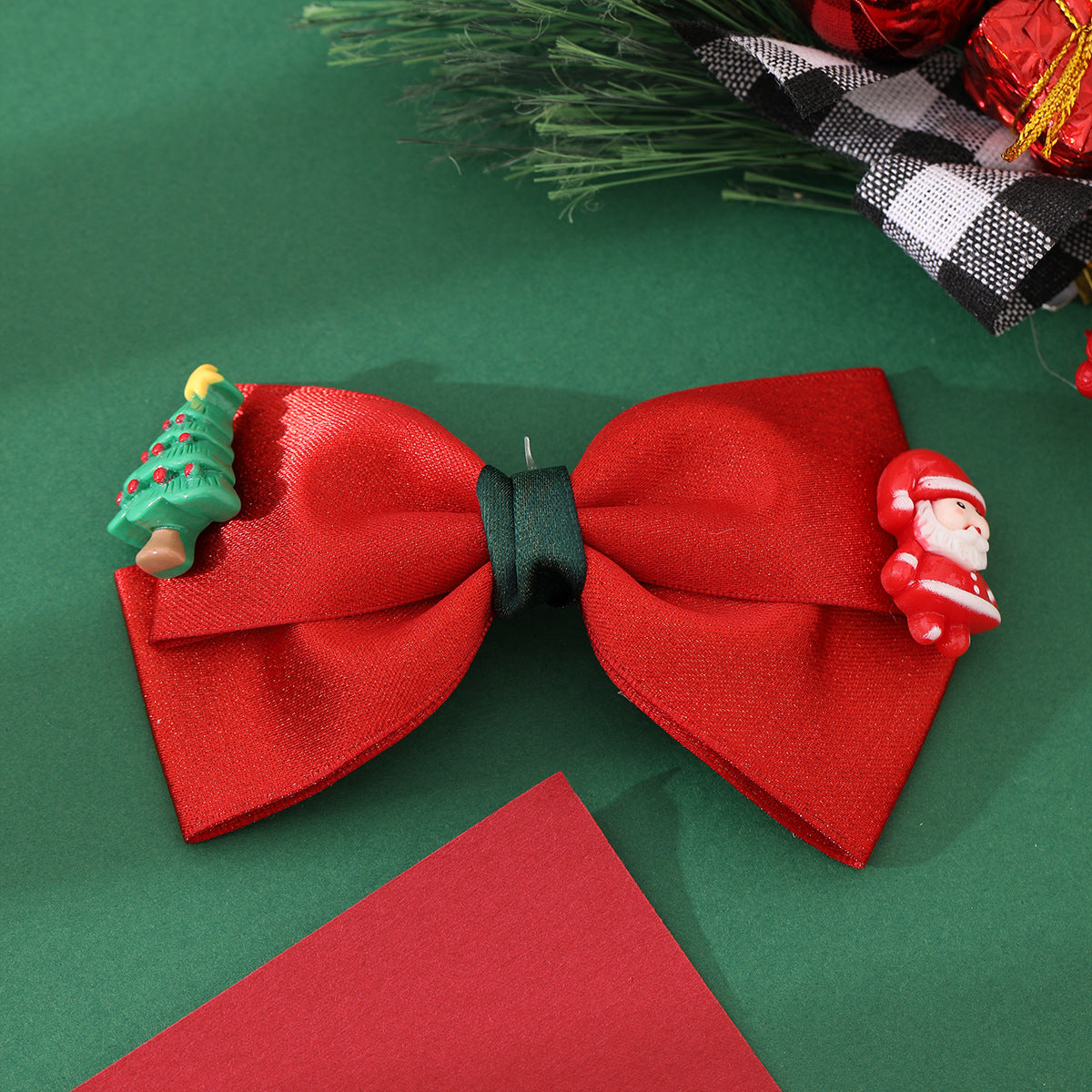 Cartoon-Style Red Bow Hair Clip for Kids Christmas-Themed Hair Accessory with Santa Claus and Christmas Tree Pattern