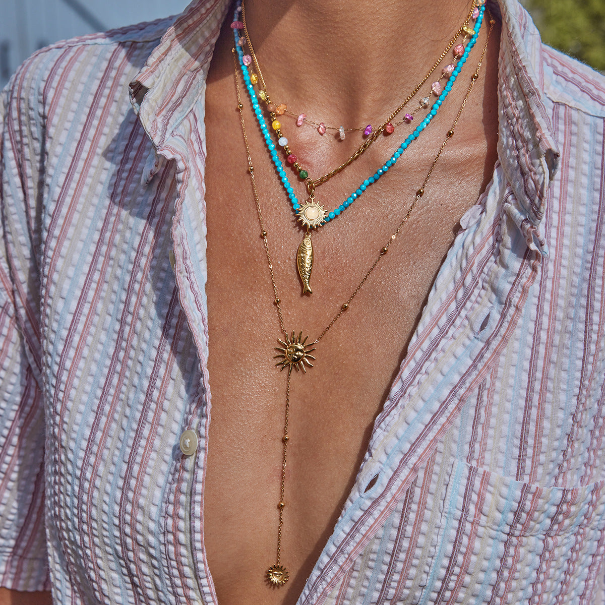 Collana con pendente a croce minimalista da donna in acciaio al titanio placcato, su catena a Y
