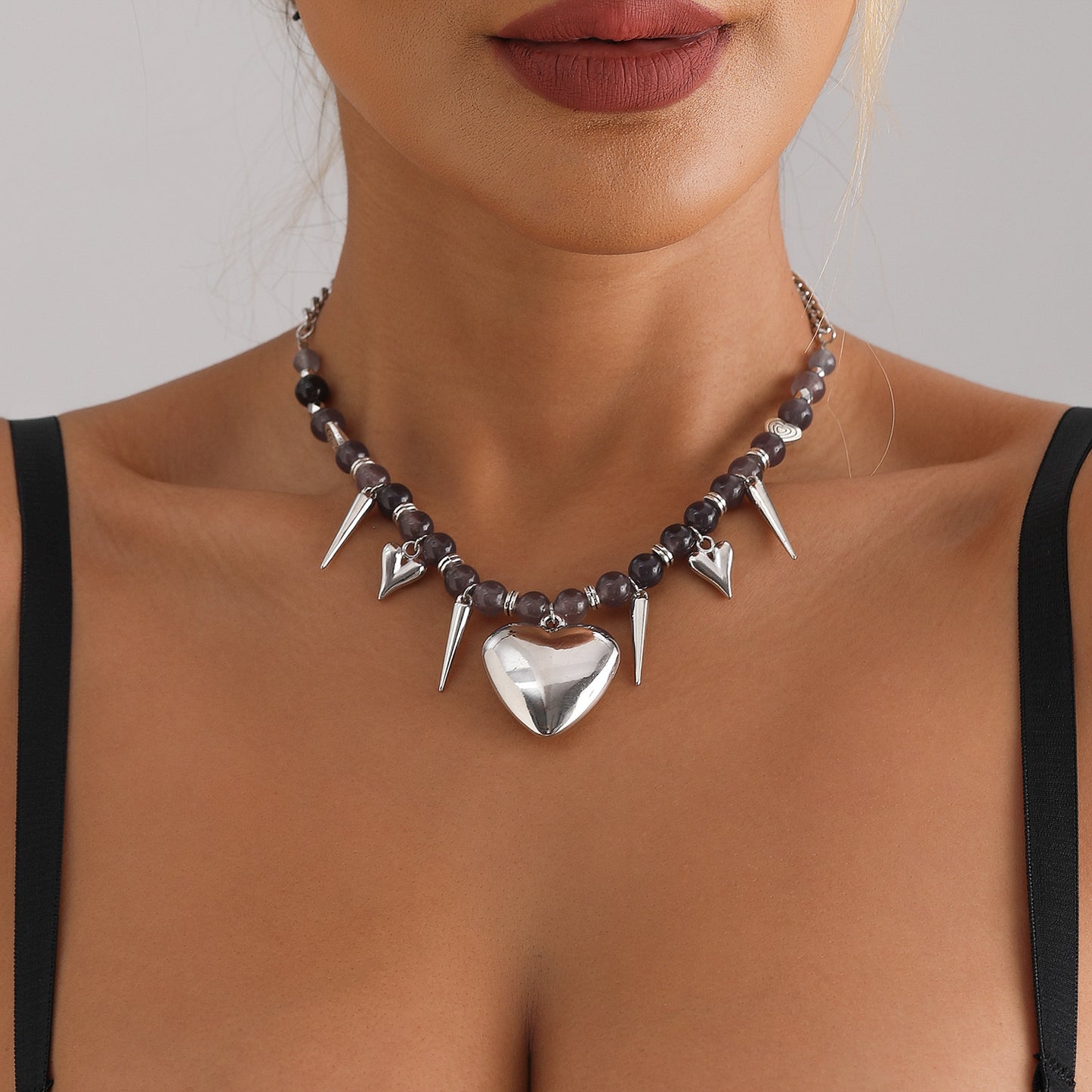Fashionable Heart-Shaped Pendant Necklace with Cat's Eye Stone Accents and Plated Alloy, Delicate Clavicle Chain for Women