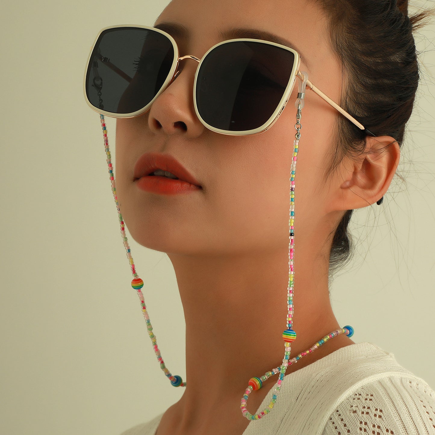 Rainbow Gradient Round Glass Beads Ball Chain Eyeglass Holder for Women