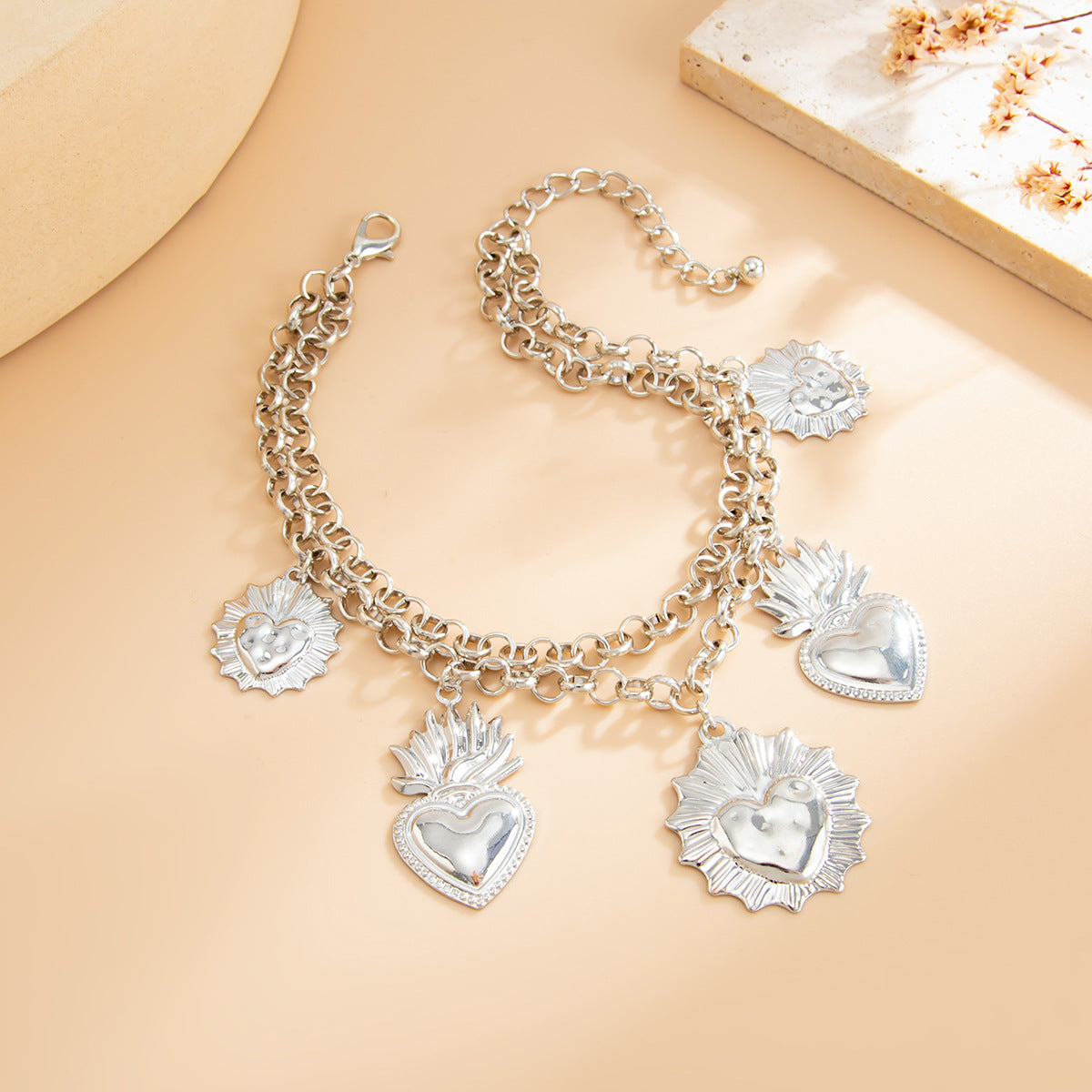 Vintage Heart-Shaped Alloy Anklet with Pearl Accents for Women, Fashionable Pants Hem Decor and Beaded Foot Jewelry