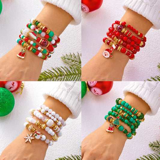 Lindo juego de pulseras con colgantes de aleación de campana, muñeco de nieve y árbol de Navidad con detalles de diamantes de imitación para regalo de Navidad