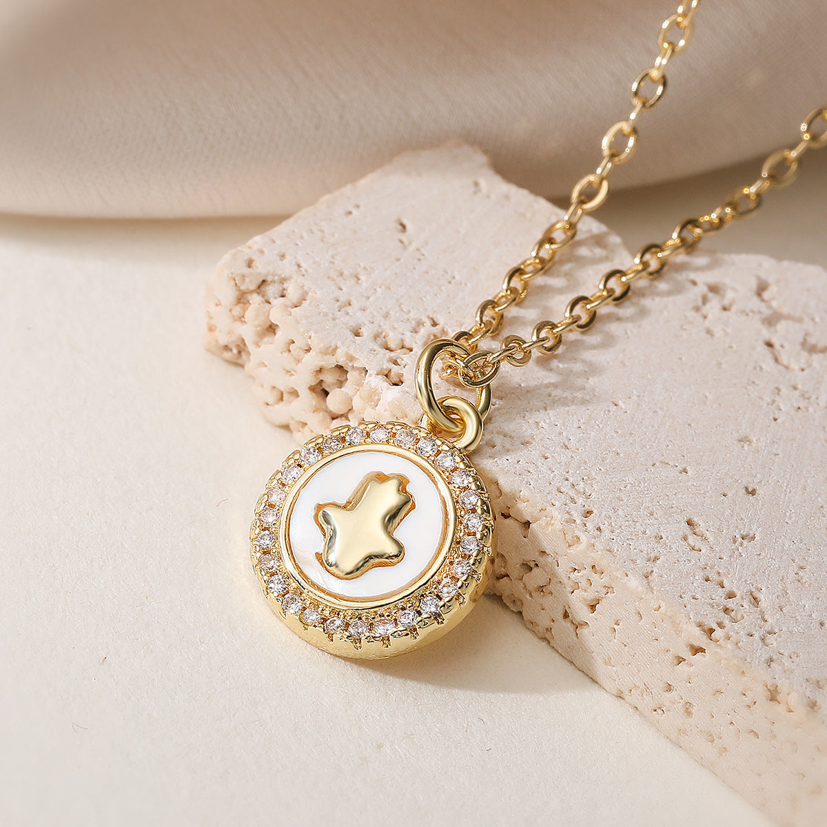 Minimalist Luxury Gold Plated Brass Heart Star Hand Geometric Pendant Necklace with Cubic Zirconia