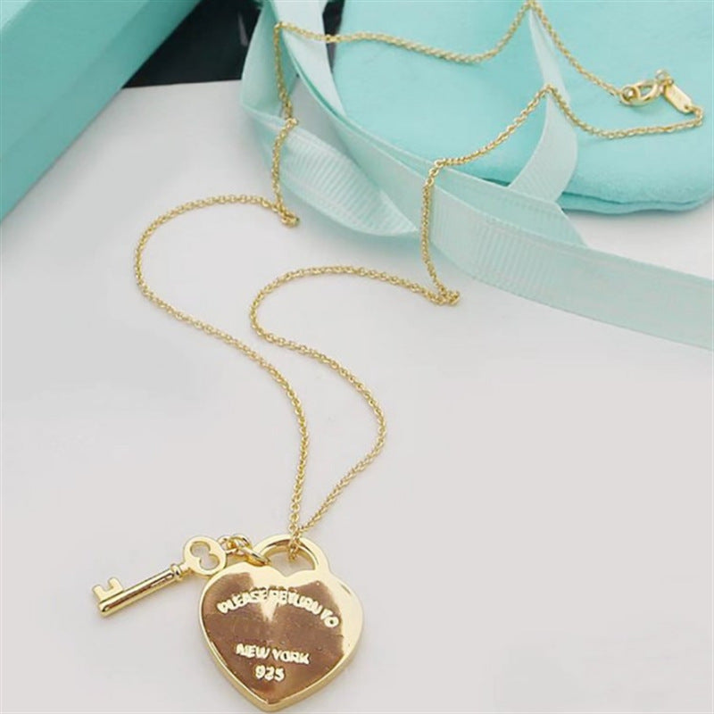 Collar de cobre con colgante en forma de corazón, fresco y dulce, con acabado galvanizado para mujer, cadena cruzada, estilo minimalista, joyería para clavícula