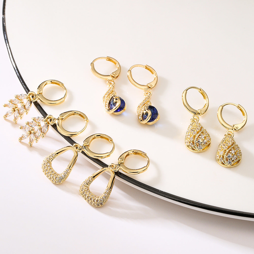 Minimalist Geometric Earrings for Women Made of Brass with 18K Gold Plating and Zircon Inlay
