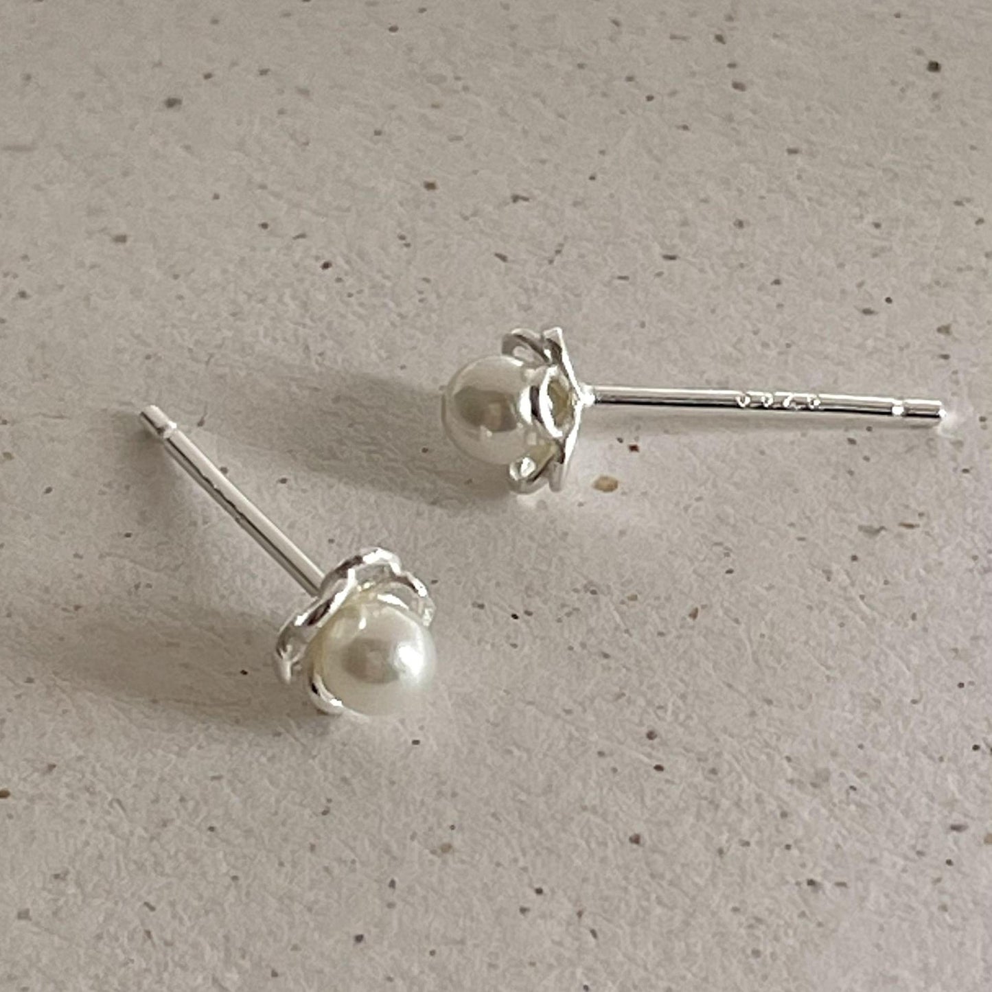 Minimalist Pearl Flower Stud Earrings in 925 Sterling Silver with Gold Plating