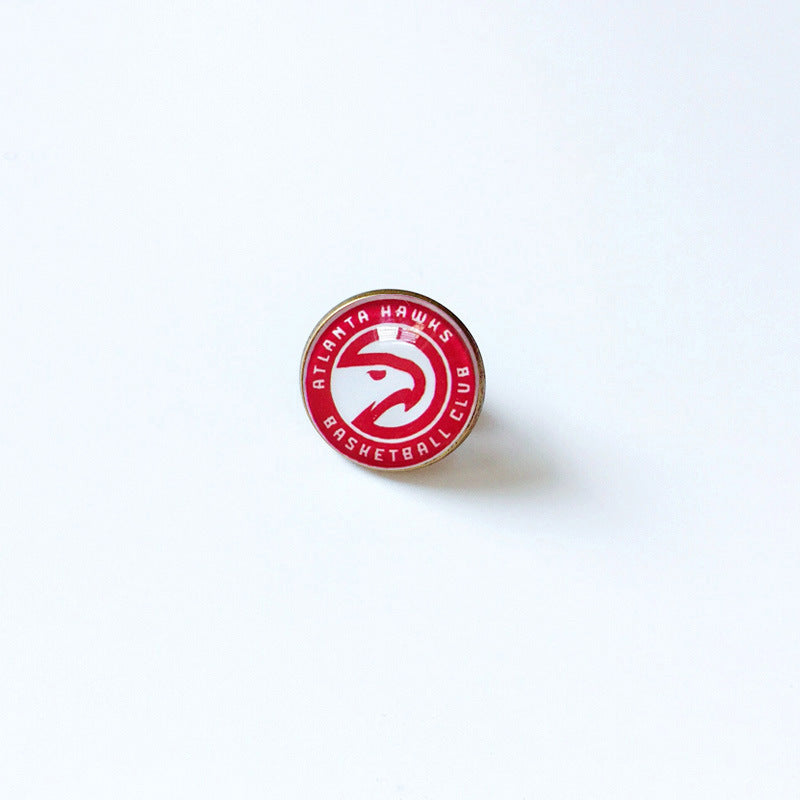 Pin de solapa metálico de equipos de baloncesto retro de la NBA - Insignia con gema vintage - Broche de Kobe Curry - Regalo para fans - Unisex