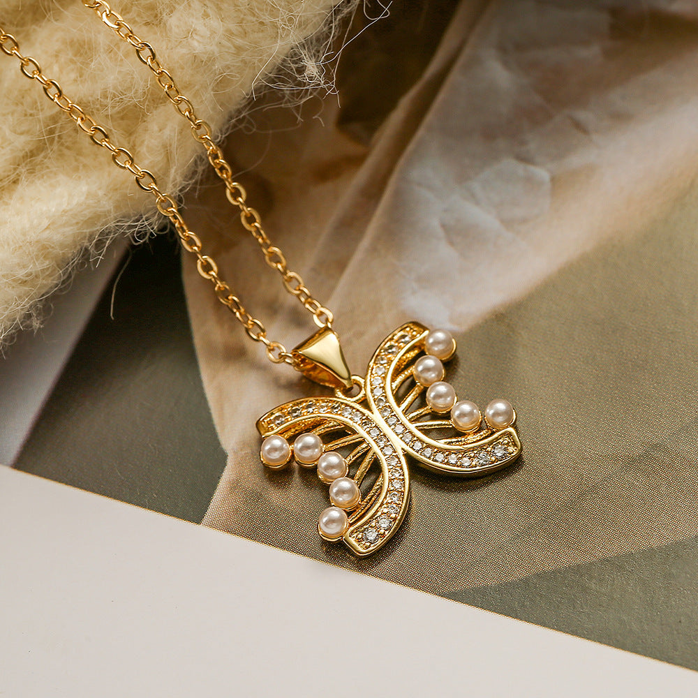 Butterfly-Shaped Copper Pendant Necklace for Women with Zircon and Pearl Accents, Minimalist Fashionable Clavicle Chain